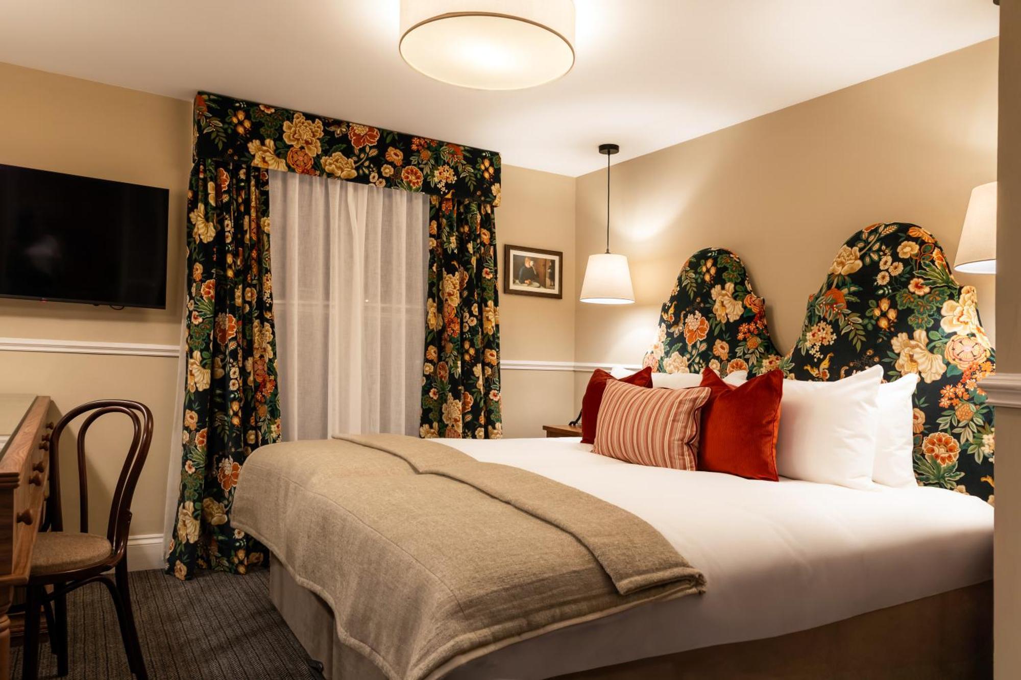 The Drayton Court Hotel Лондон Экстерьер фото