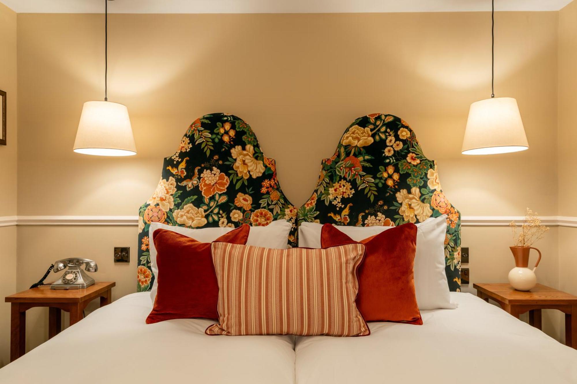 The Drayton Court Hotel Лондон Экстерьер фото