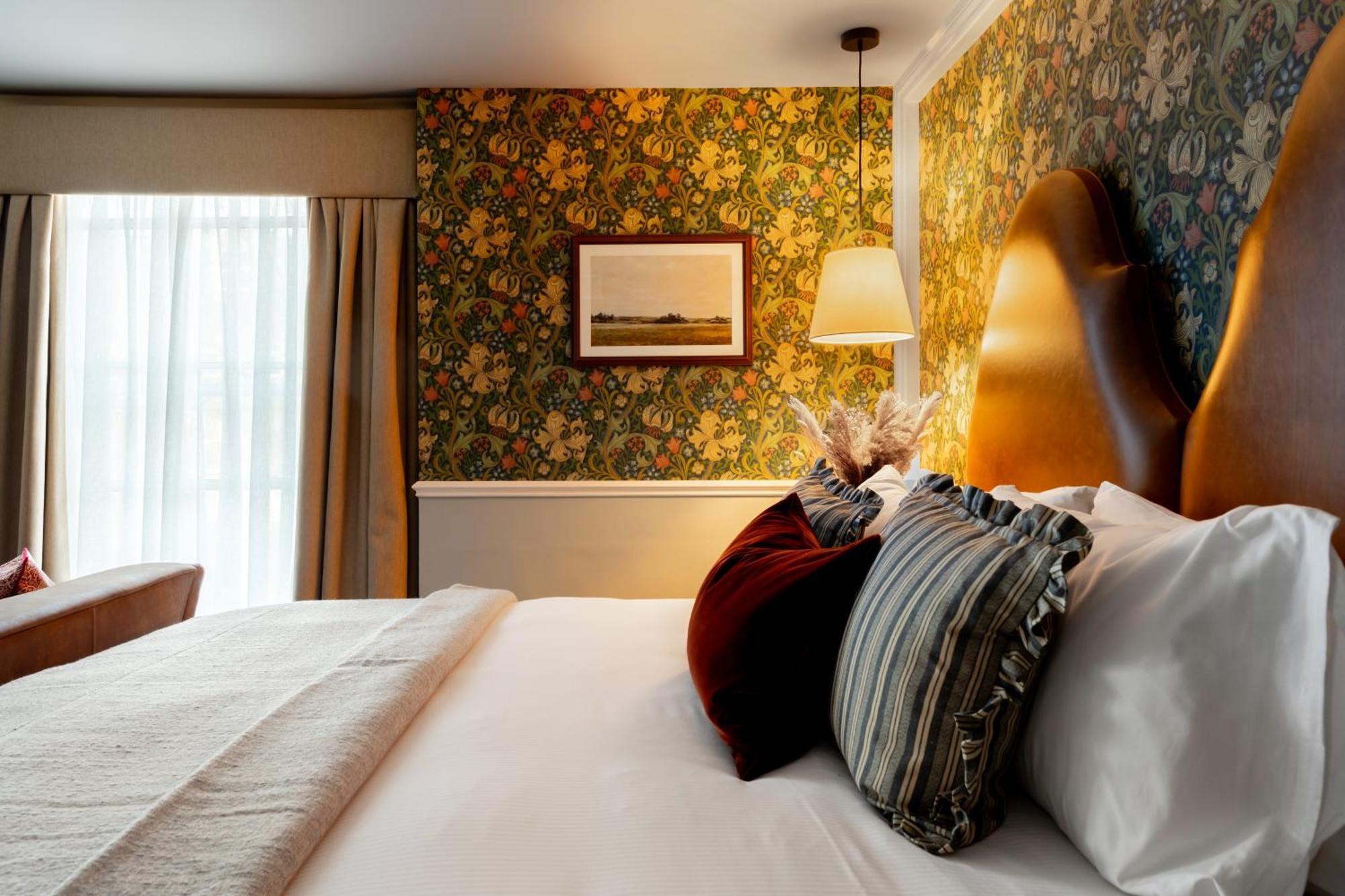The Drayton Court Hotel Лондон Экстерьер фото