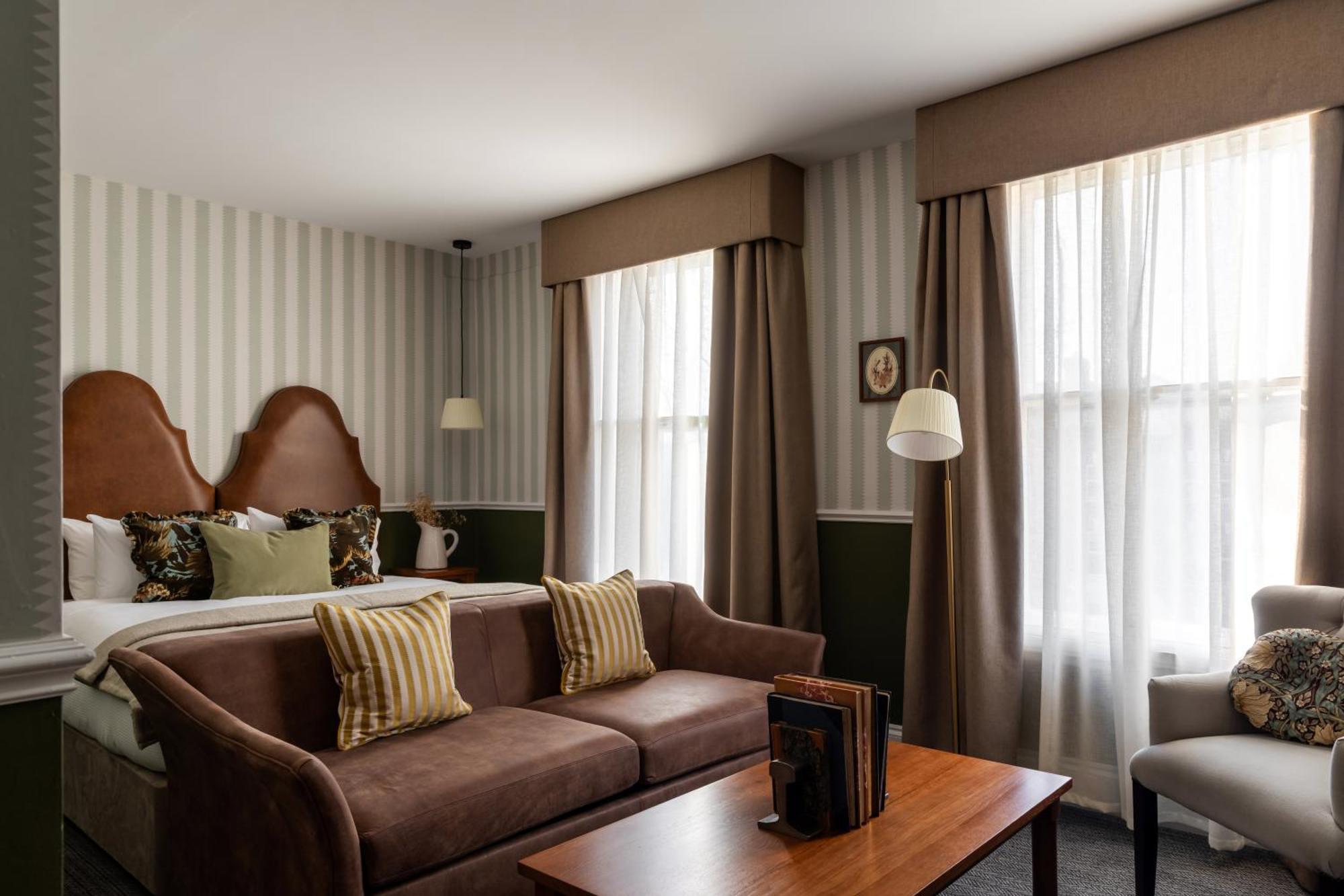 The Drayton Court Hotel Лондон Экстерьер фото